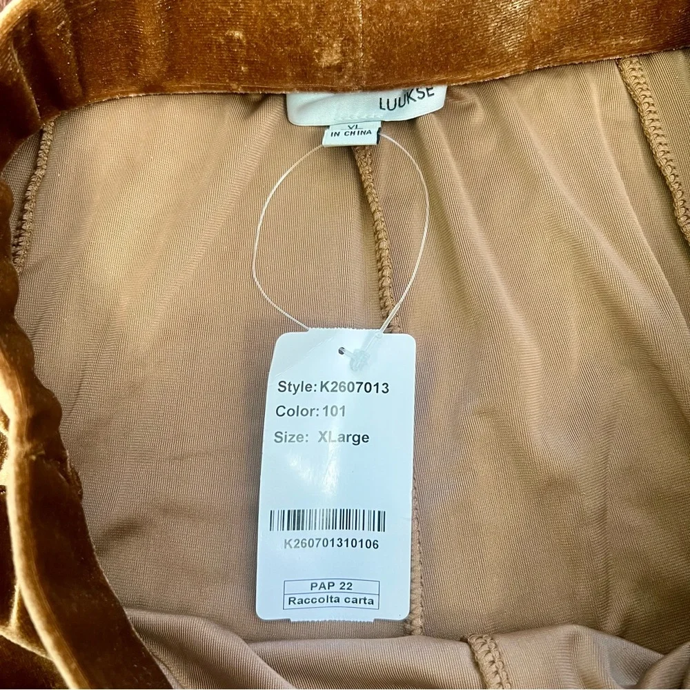 NWT Luukse Flared Velvet Pants - XL - Picture 5 of 5